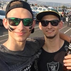 Meet your Posher, Raymond